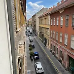 Broadway * Budapešť